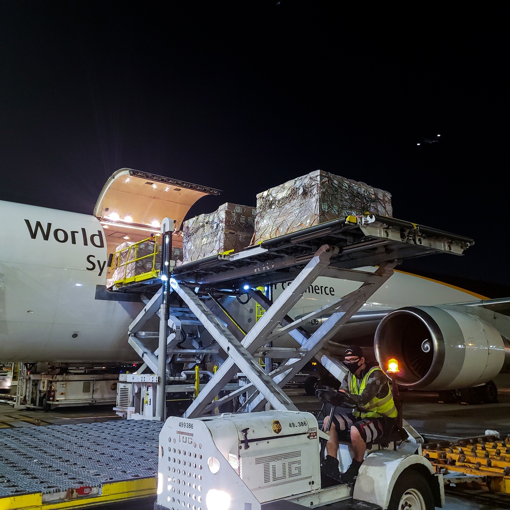 FEMA Air Bridge Delivers supplies for Nationwide Distribution