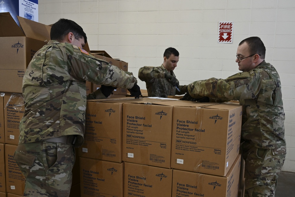 CTNG Soldiers distribute PPE for COVID-19