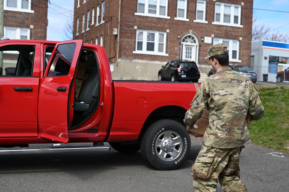 CTNG Soldiers distribute PPE for COVID-19