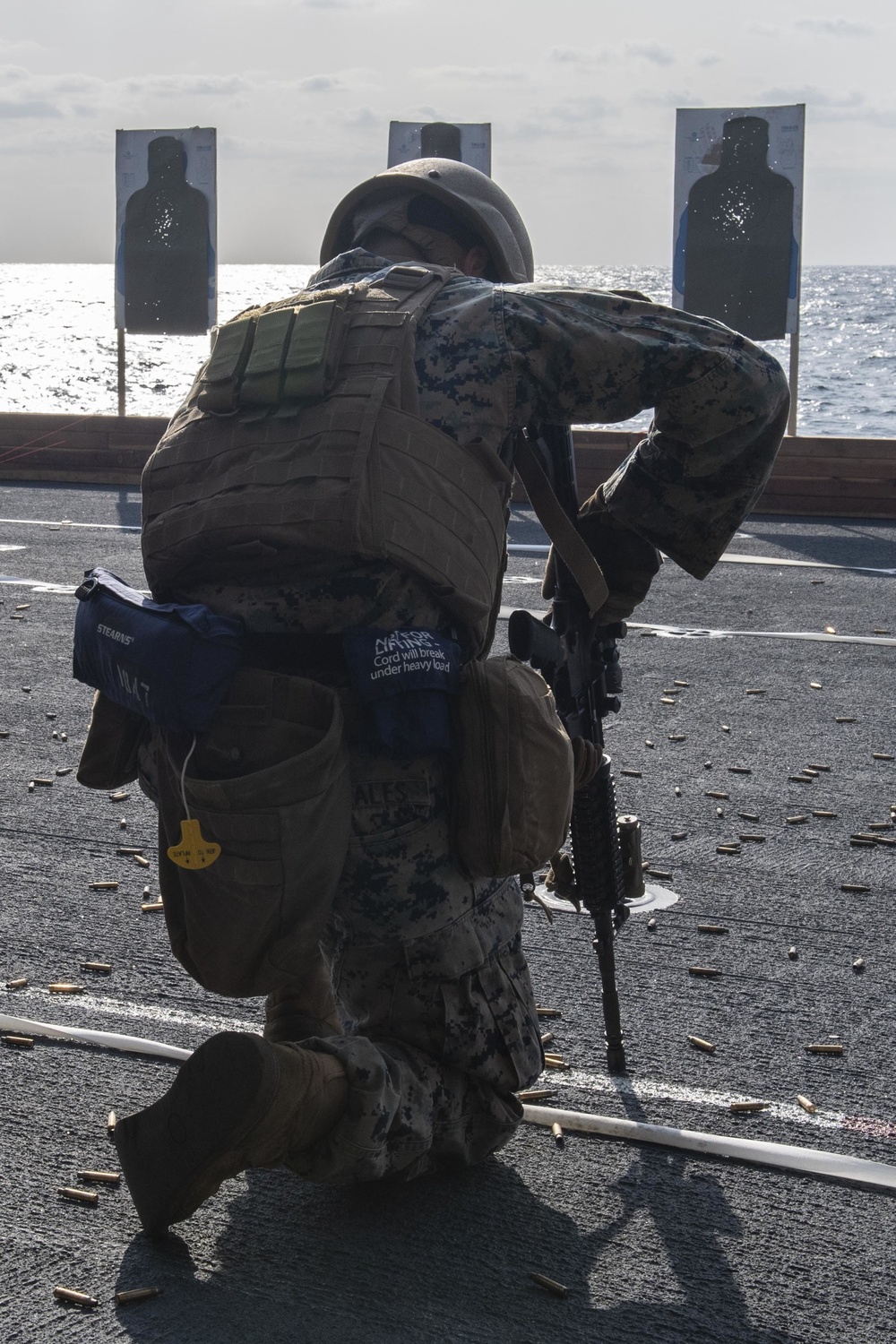 31st Marine Expeditionary Unit Conducts Live Fire Exercise.