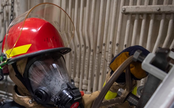 USS America (LHA 6) Conducts Damage Control Drills