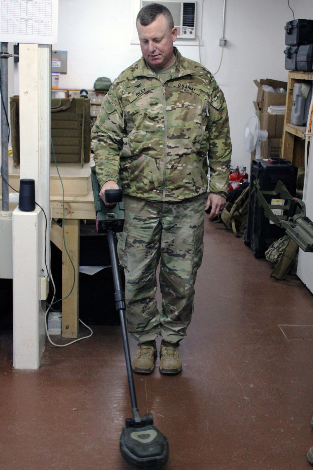 KFOR 27 commander Col. Riley visits TF EOD