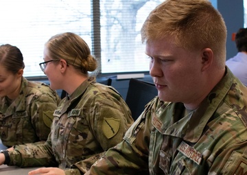 Kentucky Guardsman help with call center