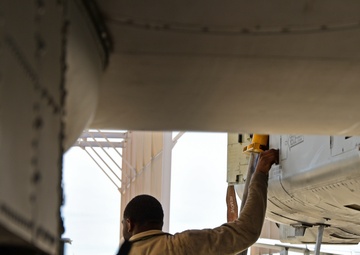 Flight line Friday: Maintainer Edition