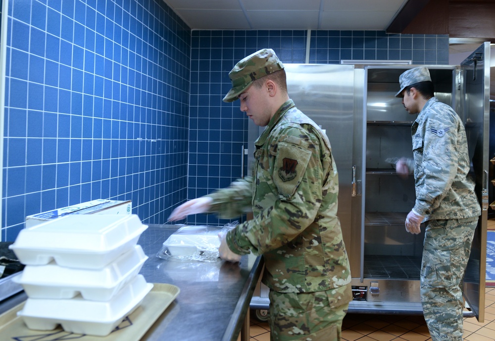 DFAC feeds Airmen during COVID-19 pandemic