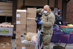 Washington National Guard members respond to the COVID-19 pandemic [Image 4 of 4]