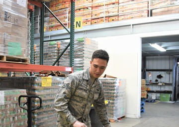 Cal Guard Space Operators support COVID-19 food bank mission