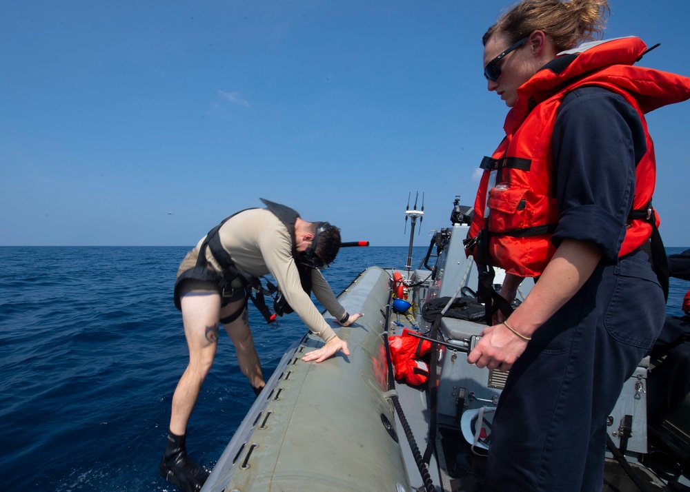 USS Gabrielle Giffords SAR Exercise