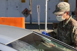 Fort Stewart/Hunter Army Airfield Drive-Through COVID-19 Screening [Image 8 of 10]