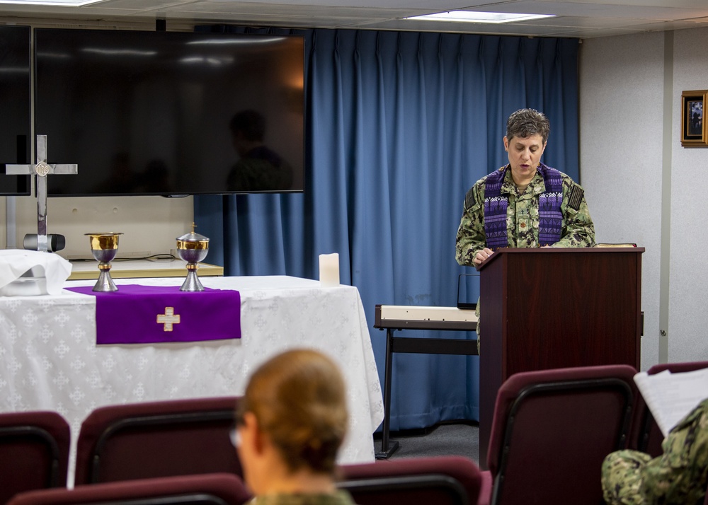USNS Mercy Chaplain Holds Service