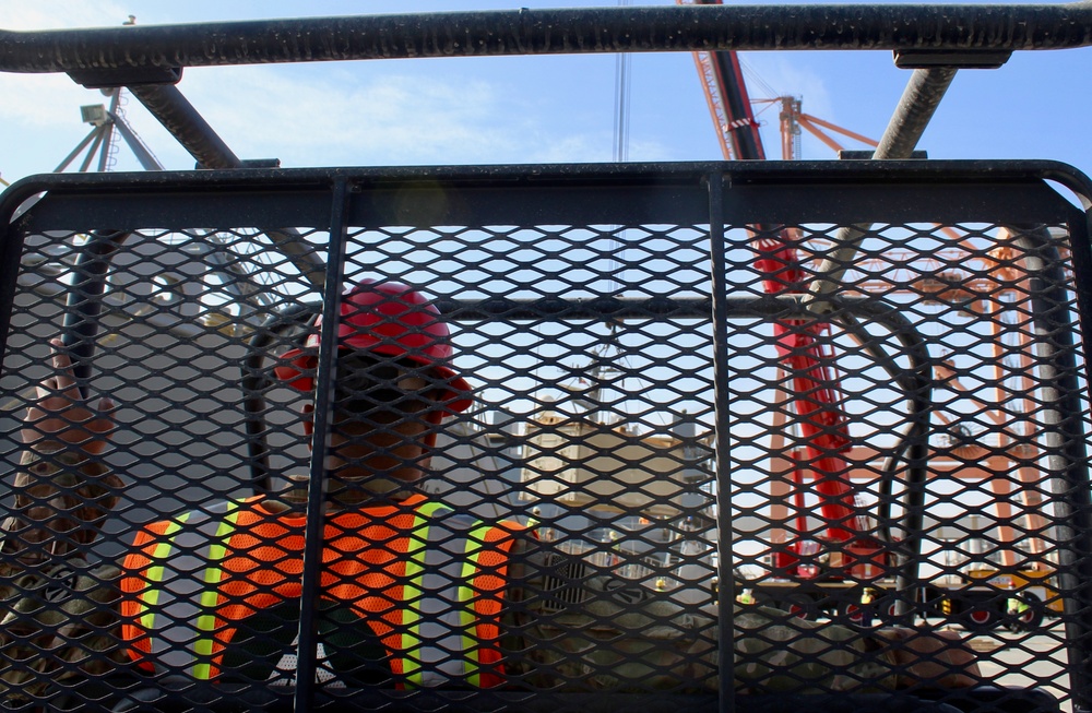Field Hospital Begins Arriving at Port of Shuaiba