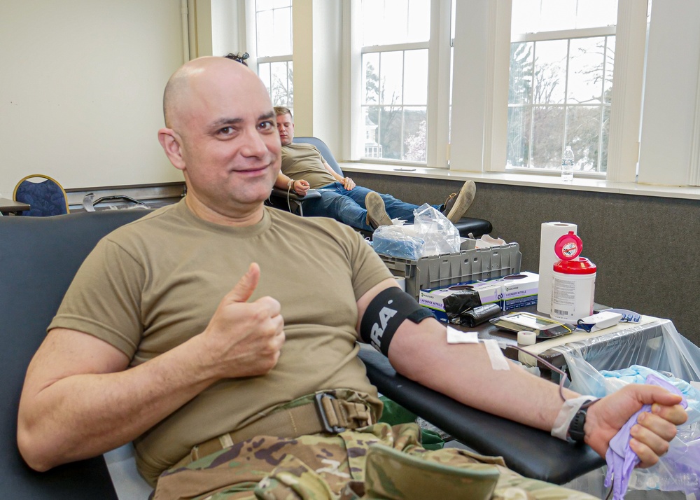 Maryland National Guard's Director of the Joint Staff Donates Blood During COVID-19 Response Mission