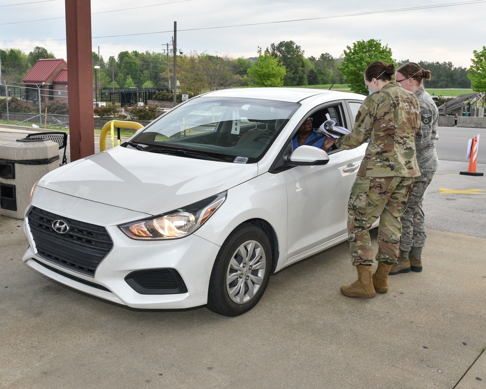 Medical Group Screens Personnel