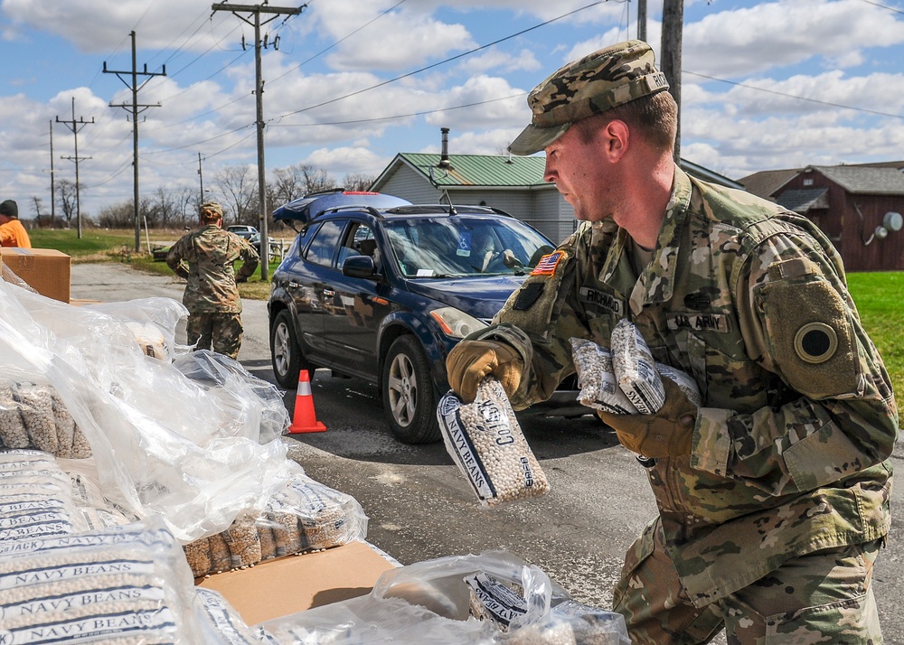 Ohio National Guard supports West Ohio Food Bank during COVID-19 pandemic