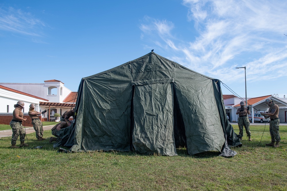 NMCB 1 Seabees set up COVID-19 pre-screening tent for Naval Hospital Rota
