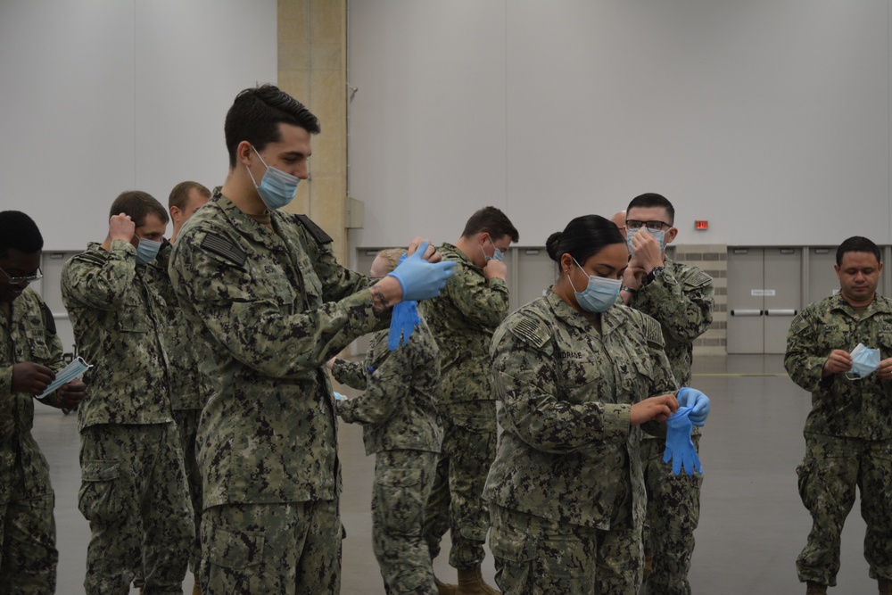 EMF Sailors Conduct Patient Care Training in Dallas