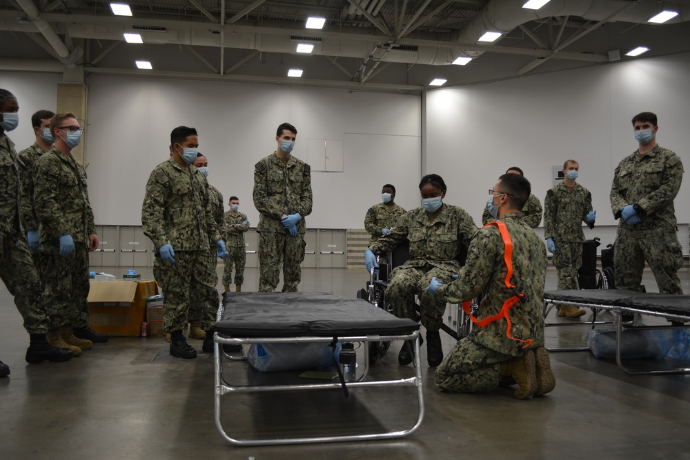 EMF Sailors Conduct Patient Care Training in Dallas