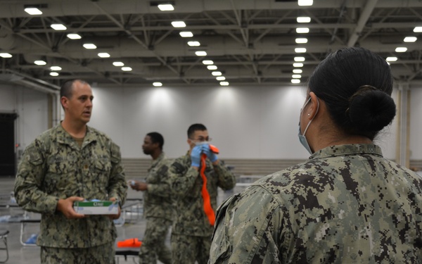 EMF Sailors Conduct Patient Care Training in Dallas