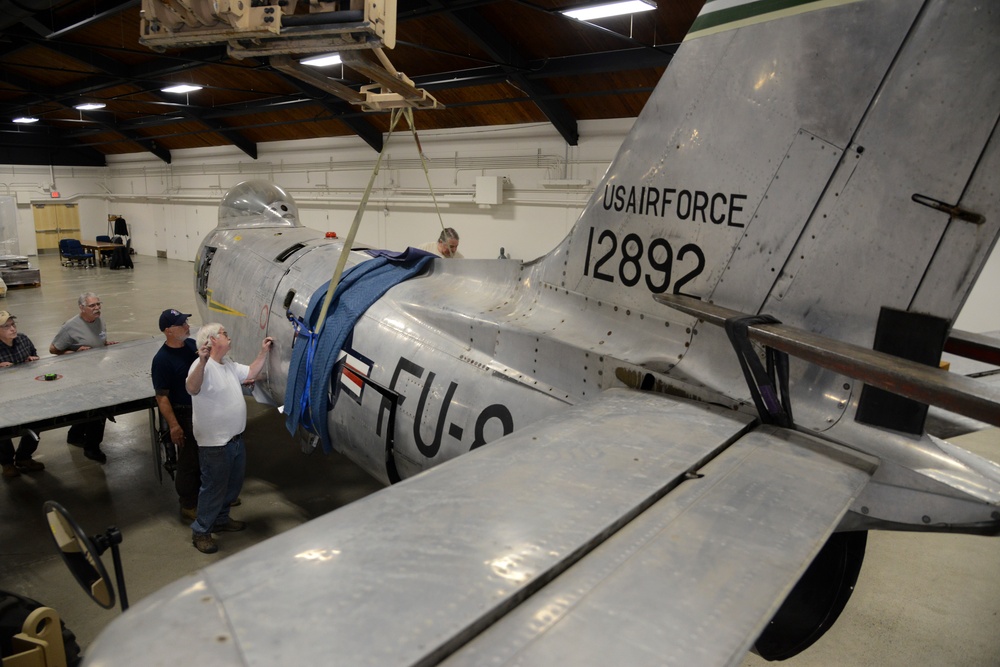 Oregon Military Museum reassembles F-86 Sabre jet