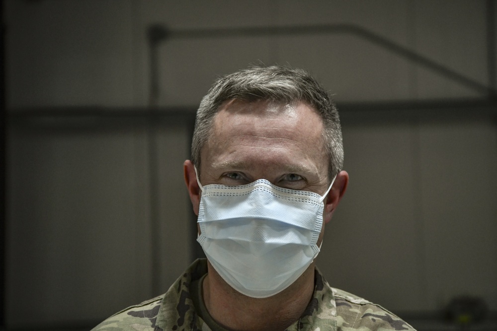 Kuwait Airmen and Marines exercise COVID-19 precautions