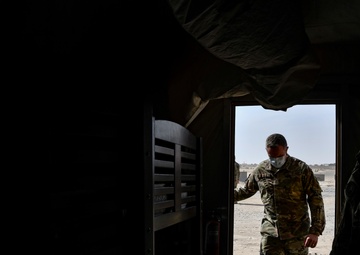 Kuwait Airmen and Marines exercise COVID-19 precautions