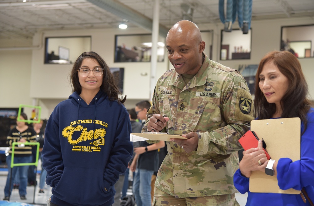 Senior NCO feels well prepared for retirement after stint at Joint Modernization Command