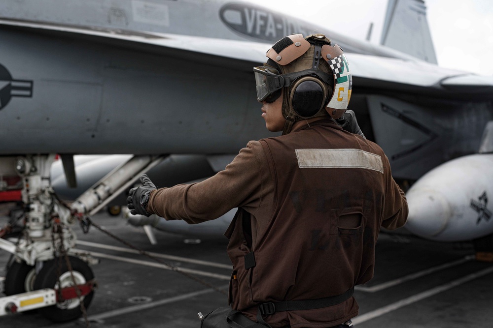 Ike Conducts Operations in the Arabian Sea