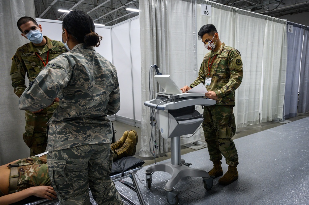 New Jersey National Guard medical staff supports the Secaucus Field Medical Station in COVID-19 relief effort