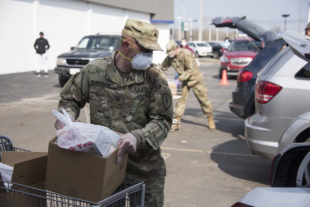 Indiana National Guard provides critical support to Northwest Indiana food bank