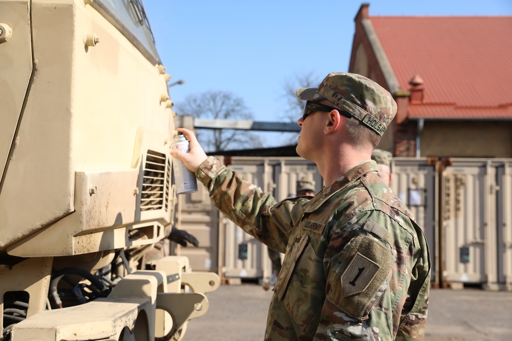 1 ID (FWD) conducts motor pool maintenance