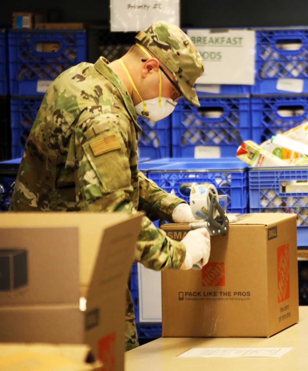 Washington National Guard members work at Issaquah Food Bank