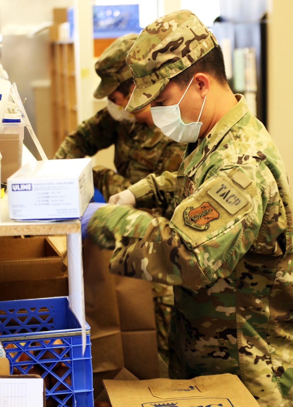 Washington National Guard members work at Issaquah Food Bank