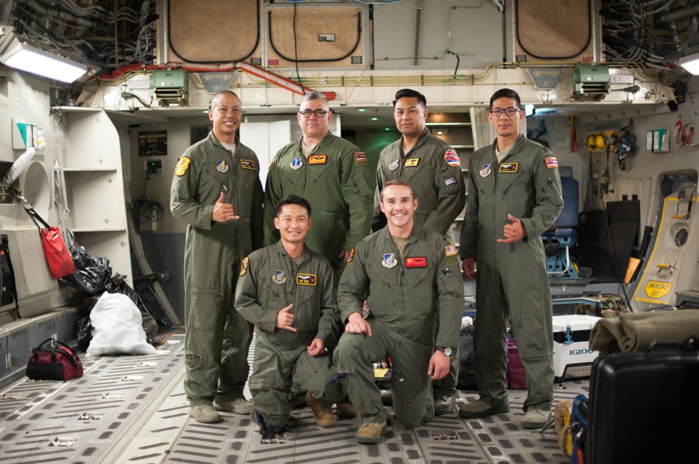 Hawaii airlifters return from infant-medevac mission
