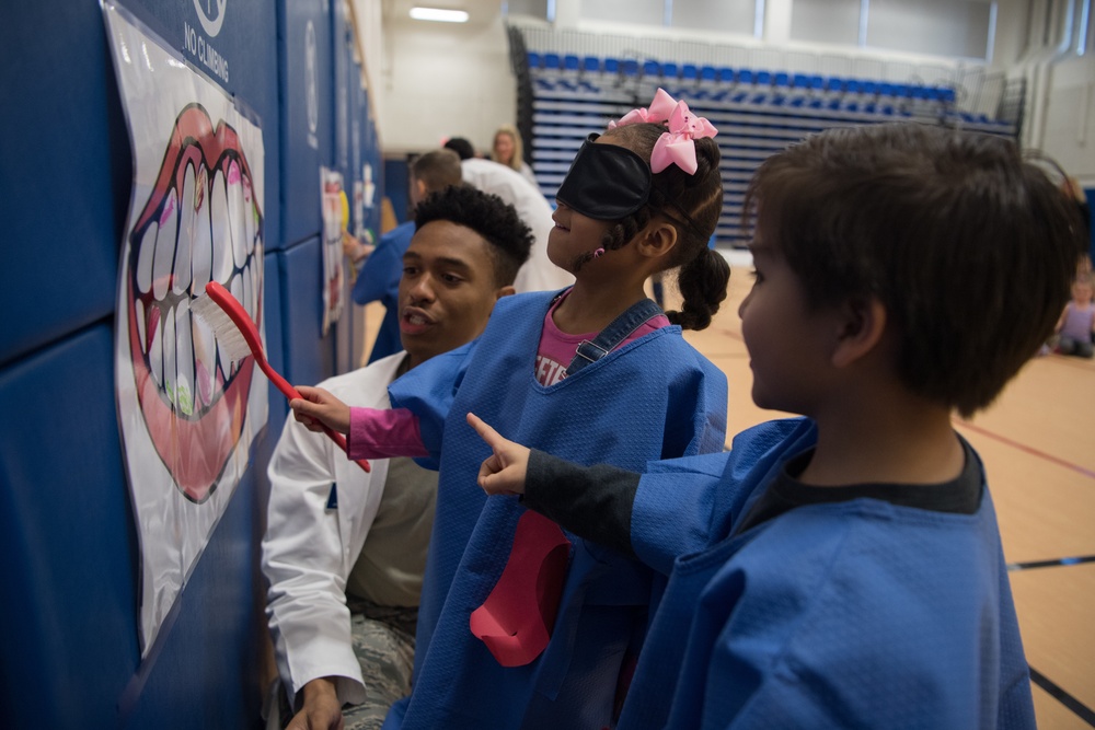 Dentists talk care at primary school