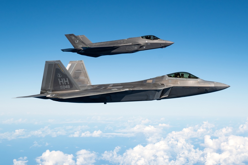 DVIDS - Images - Stealth fighters combine airpower in new fighter ...