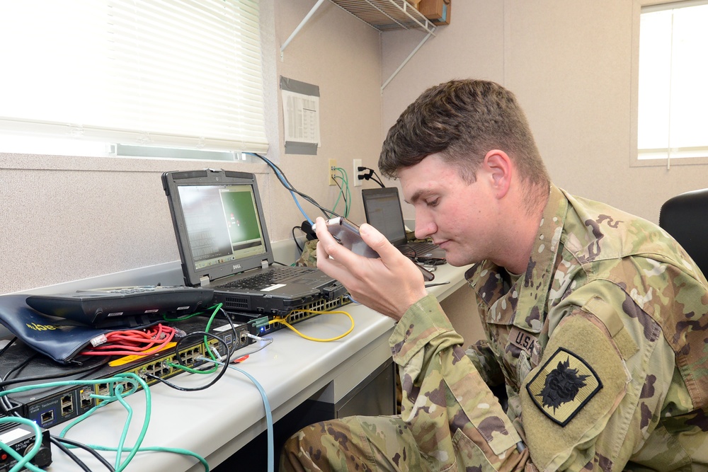 Troubleshooting communications network
