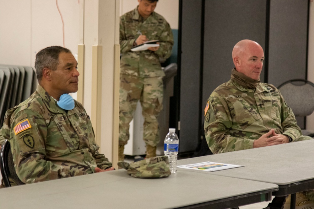 Gen. Garrett Visits Fort Bliss