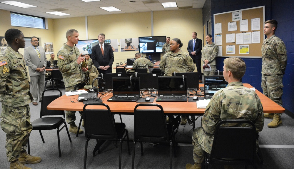 Senior Army leaders assess COVID-19 impact, response during trip to Fort Lee
