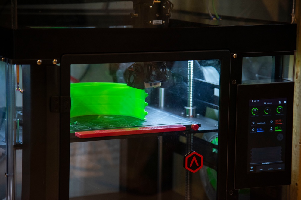 436th Airlift WIng Innovation Lab 3D prints face shields