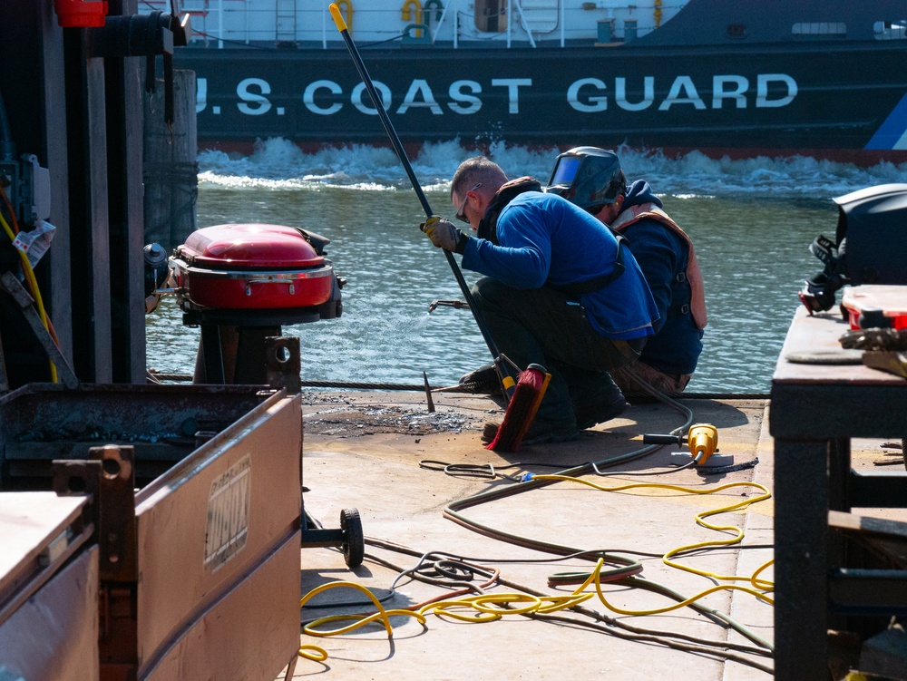 USACE Regional Rivers Repair Fleet prepares for work season on the Great Lakes