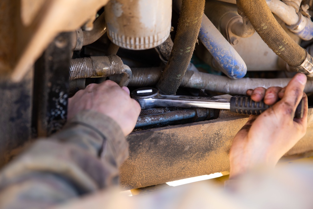 Royal Electrical and Mechanical Engineers conduct engine replacement