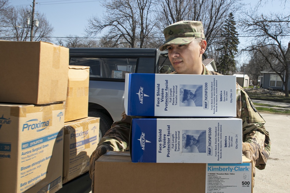 Iowa National Guard Couple Combats COVID-19