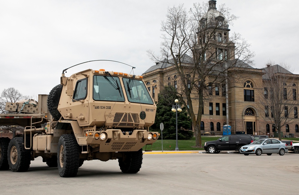 Iowa National Guard Couple Combats COVID-19