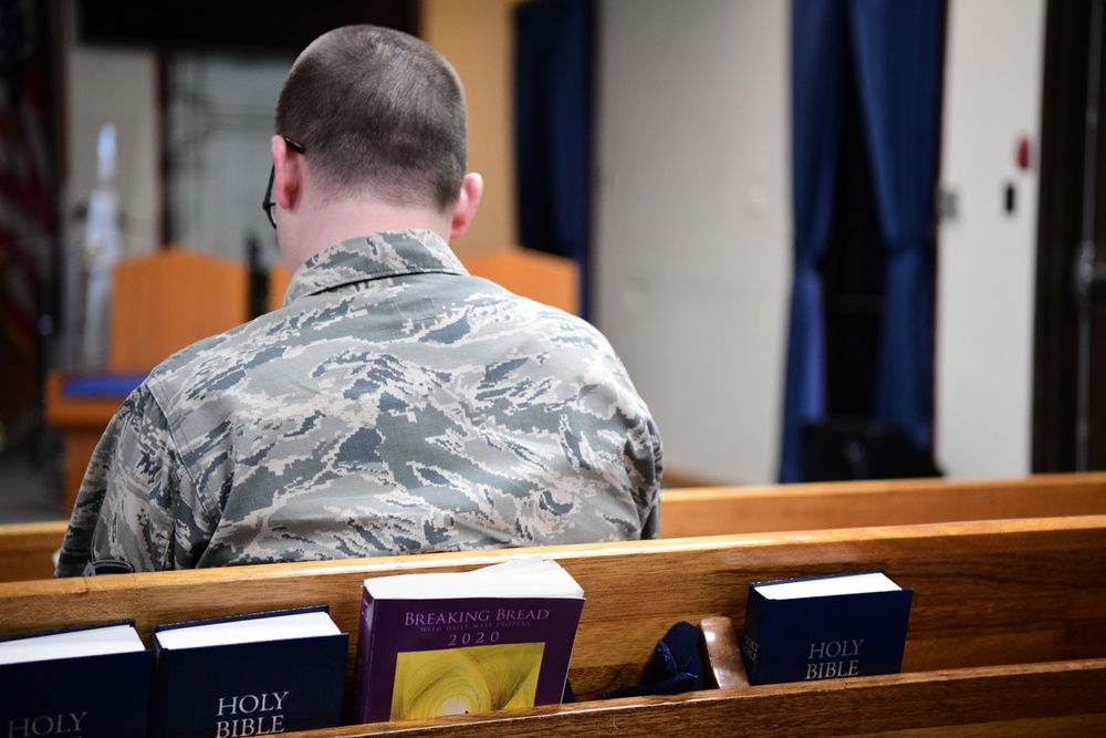 Kunsan Base chapel Photo Story
