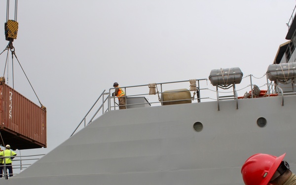 Field Hospital Completes Arrival at Port of Shuaiba