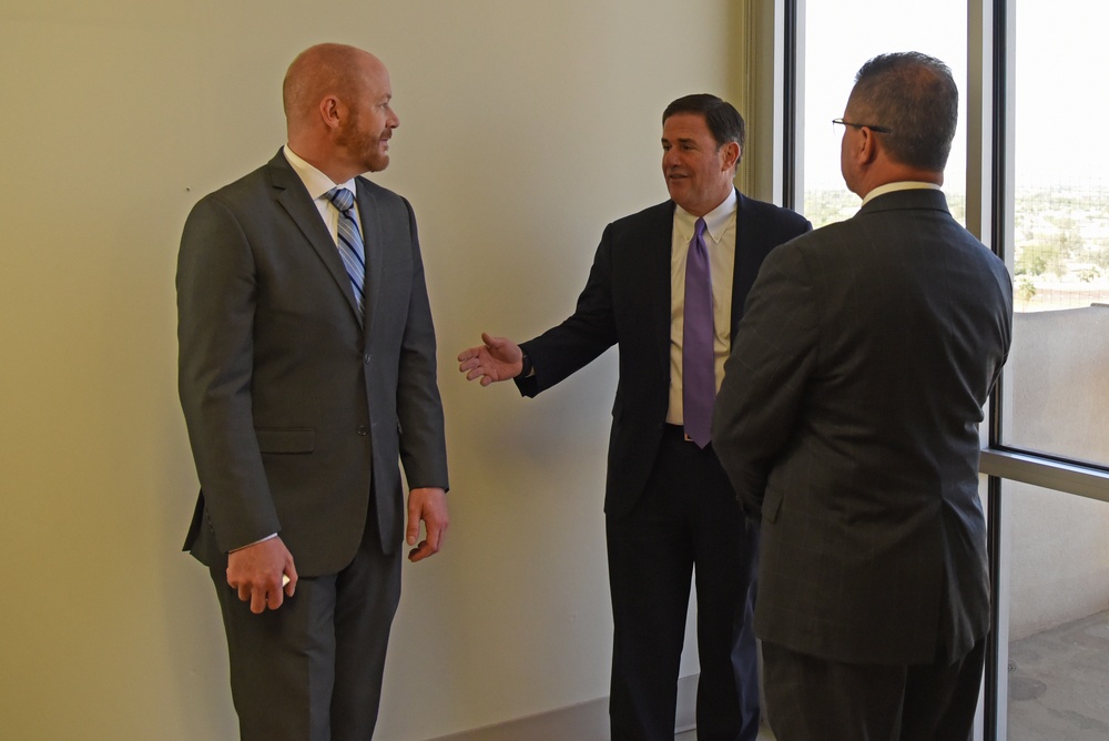 Gov. Ducey, Maj. Gen. McGuire, Dr. Christ tour Phoenix St. Luke’s Hospital