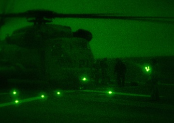 Marines with 31st MEU conduct nighttime flight operations aboard the USS America
