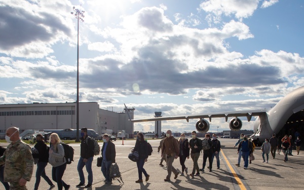 Members of The 801st Combat Support Hospital, U.S. Army Reserve, Fort Sheridan, Illinois, arrives in Hanscom Air Force Base