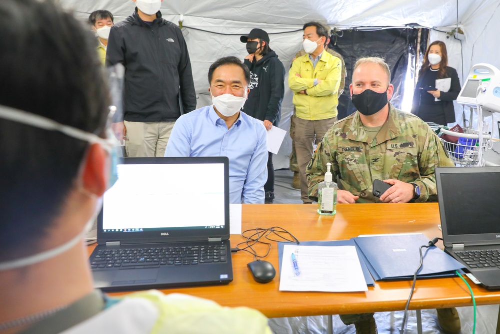 Pyeongtaek mayor invited to see USAG Humphreys coronavirus measures