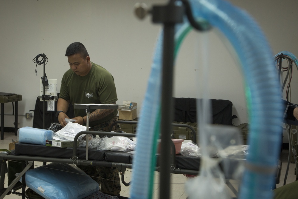 3rd Medical Battalion Sailors prepare intensive care unit for USS Roosevelt Sailors
